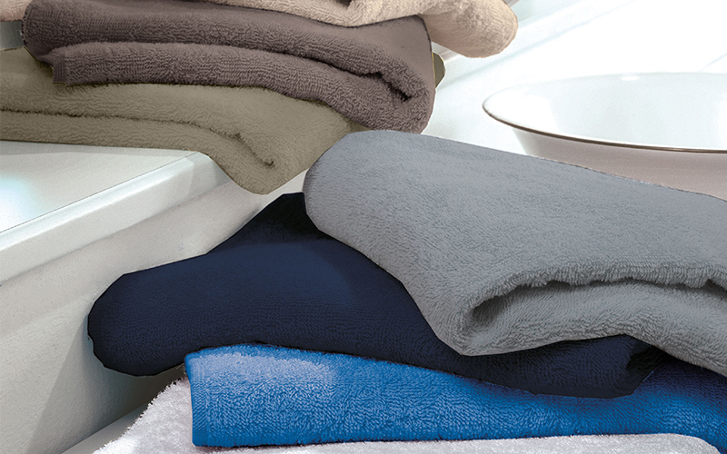 La tintura indanthrene o IDH resiste ai lavaggi con cloro e candeggina. Scopri di più nel nostro articolo. Entra in Eurotex Hotellerie!