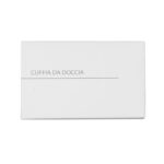 Cuffia da doccia per hotel Lux white in scatola pratica ed elegantissima, utile per proteggere i capelli sotto la doccia o in vasca da bagno.