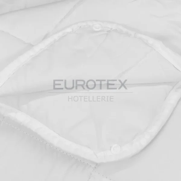 Piumino 4 stagioni Norvegia particolare cuciture