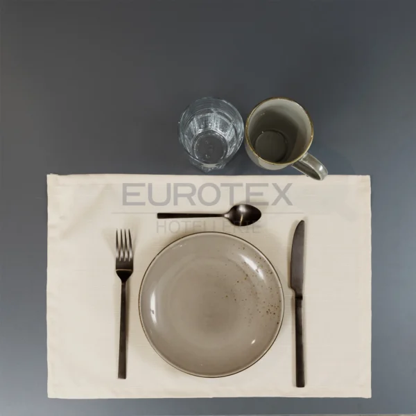Tavola apparecchiata con tovaglietta idrorepellente no stiro Elite in tessuto jacquard corda