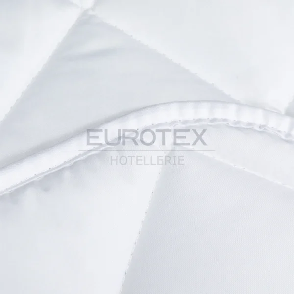 Piumino ignifugo Islanda particolare cucitura