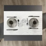 Tovaglia apparecchiata con runner idrorepellente no stiro Amelia in tessuto poliestere effetto iuta bianco