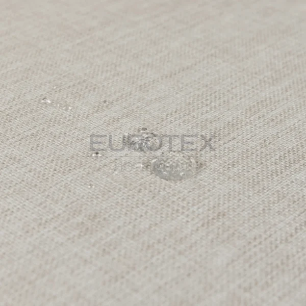 Goccia che non viene assorbita dalla tovaglia idrorepellente no stiro Amelia sabbia